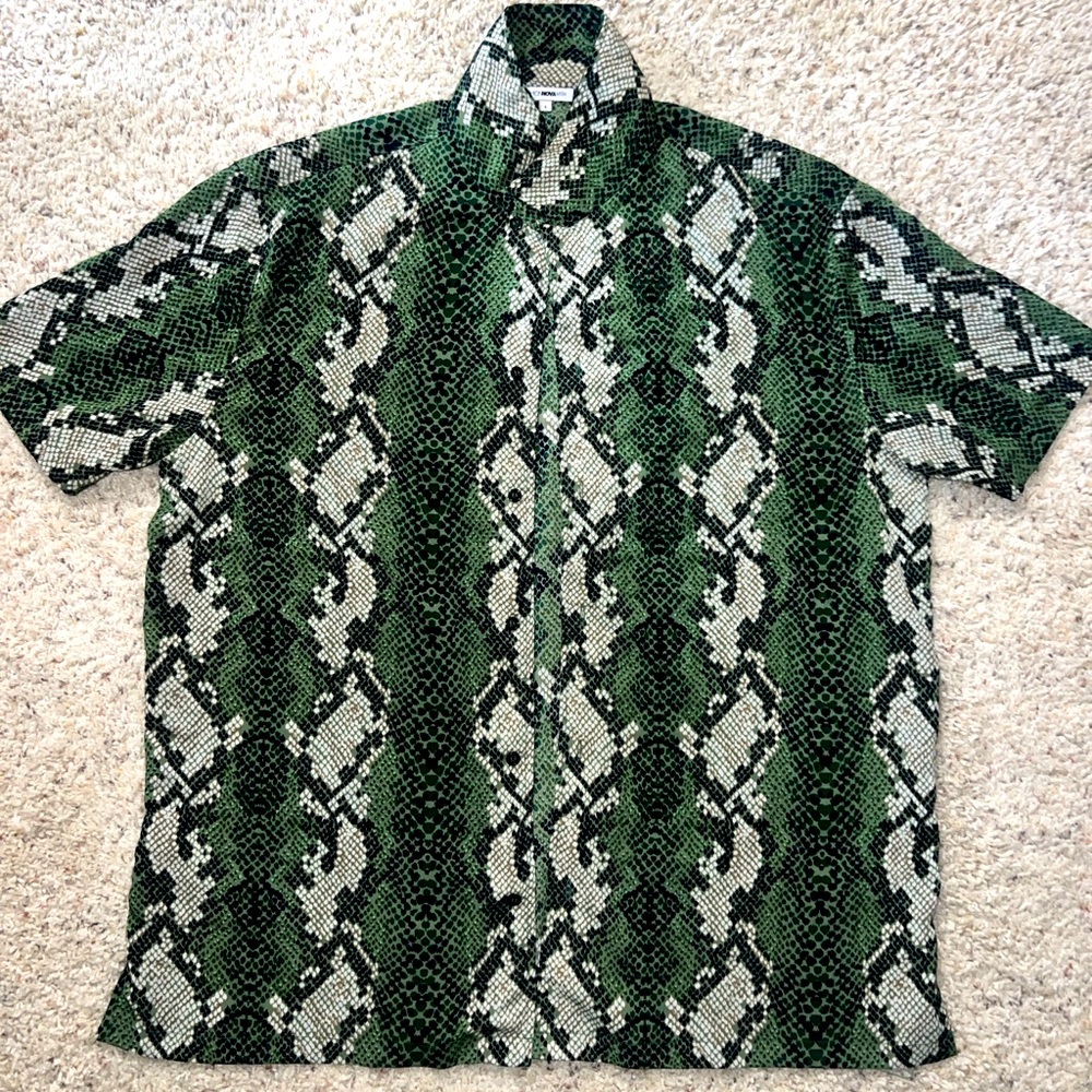 Woven Jim Snake Print Short Sleeve shirt and shorts set! - Picture 1 of 12